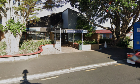 04 031 A Papatoetoe Library